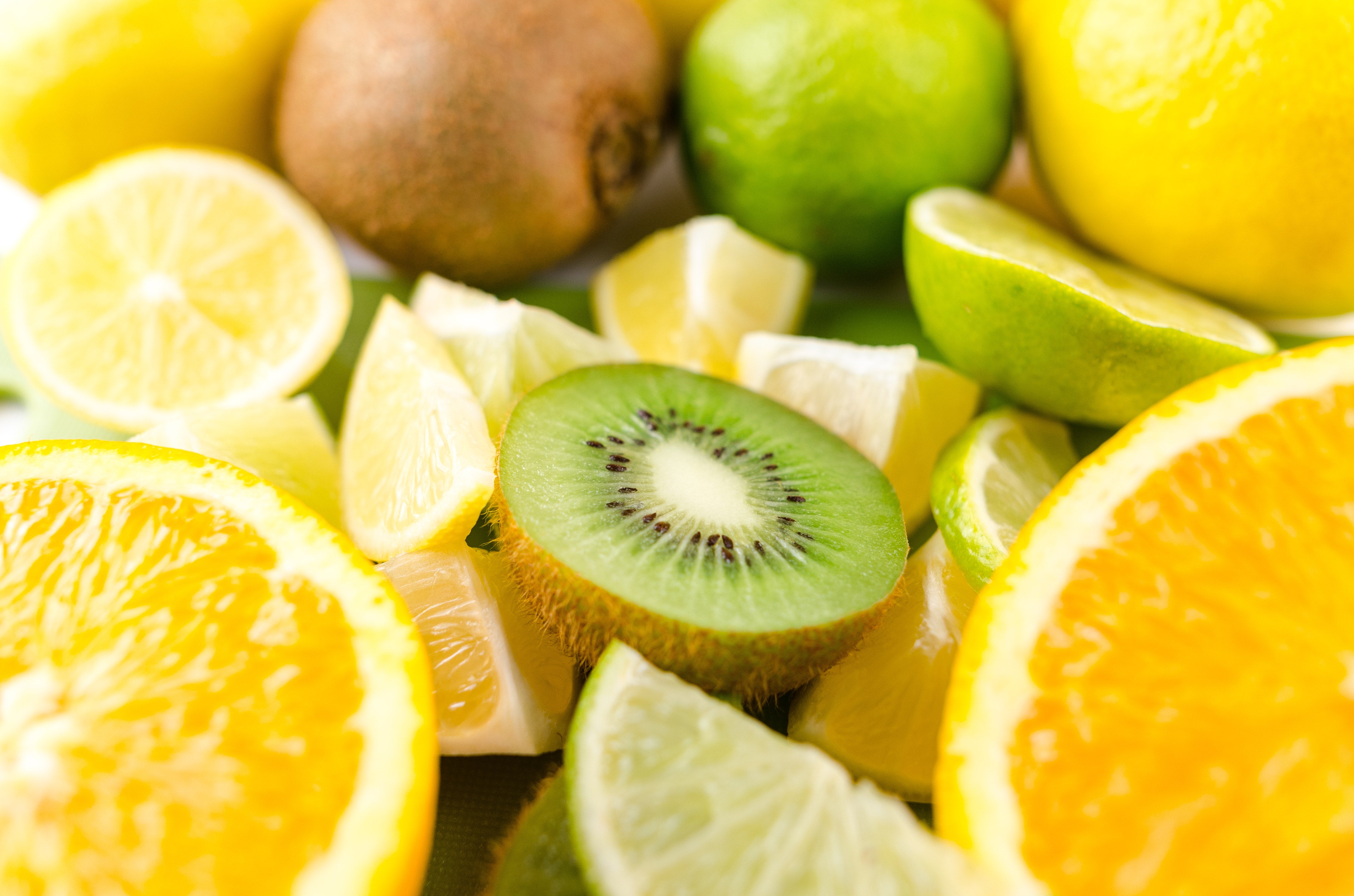 Vitamin C: An Antioxidant Powerhouse for Your Skin