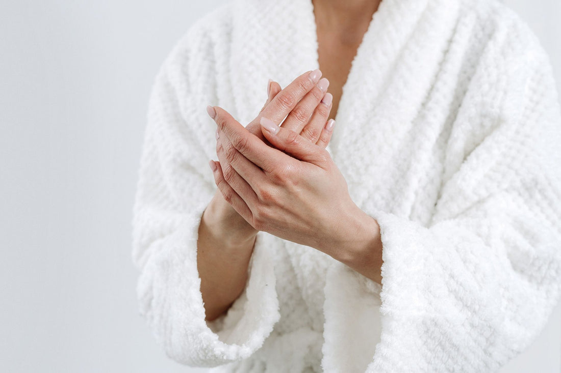 How to Fix Dry Winter Hands